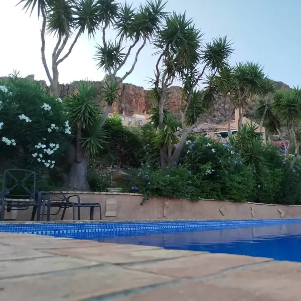 slide-3